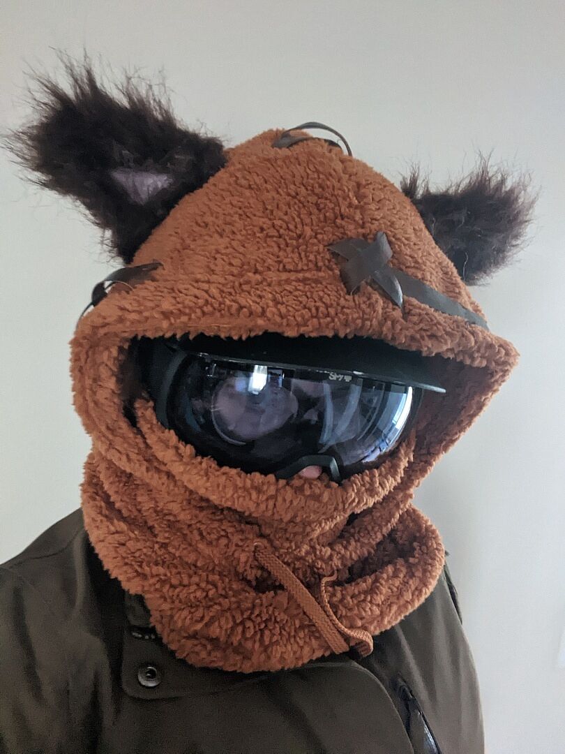 Burton Lynx hette True Black fleece