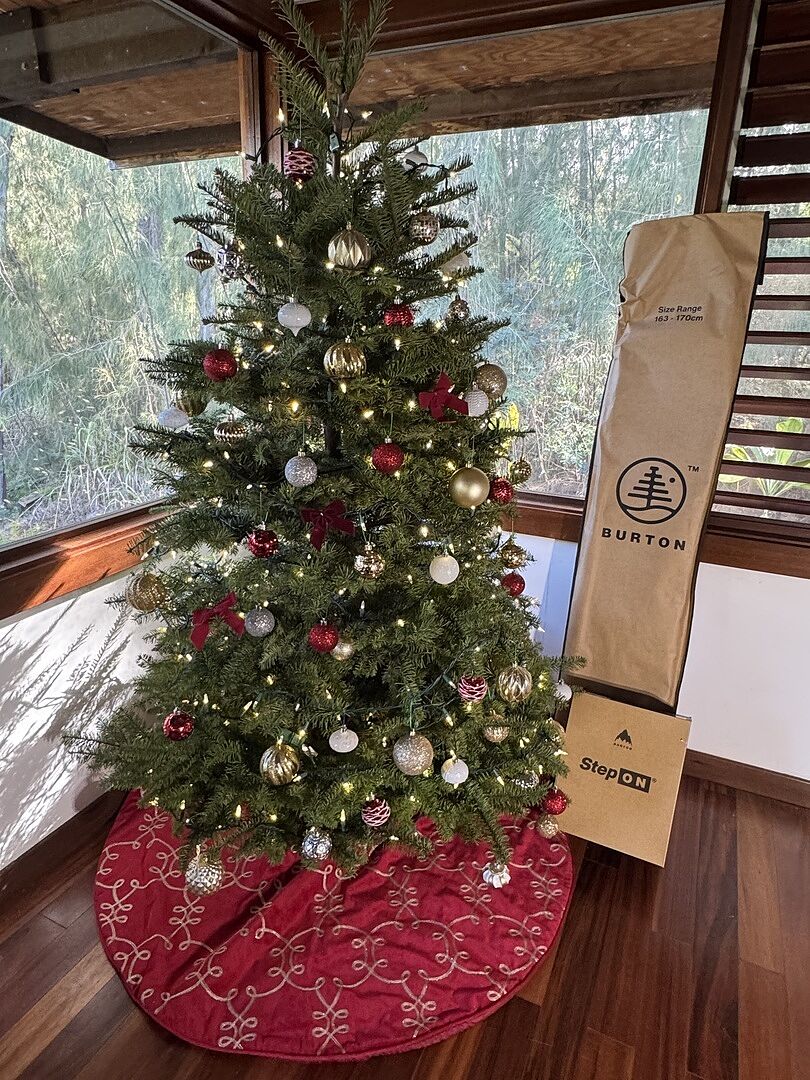 Burton Family Tree Smooth Operator Camber snøbrett 152 Water pudder
