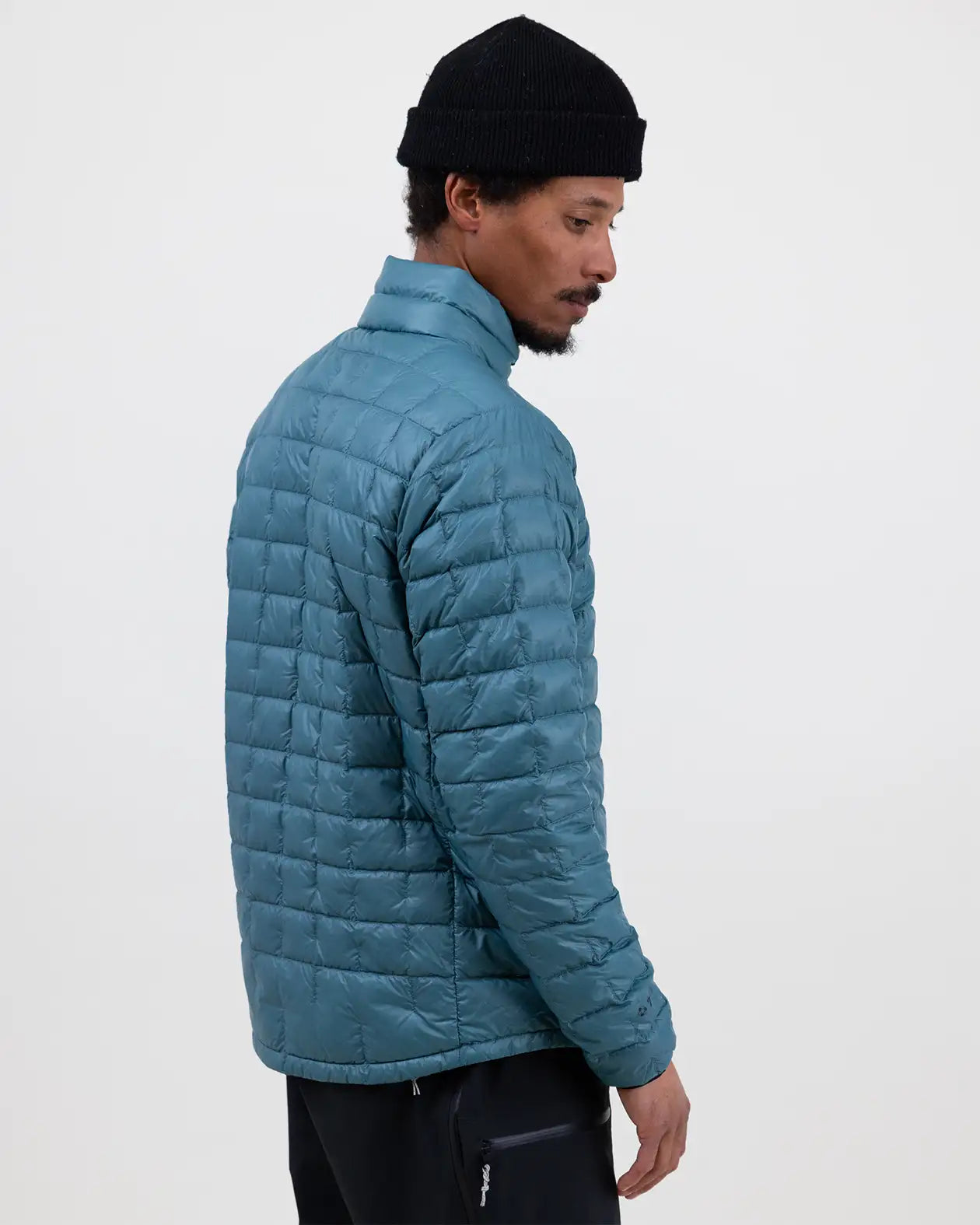Jones Ultra Re-Up dunjakke atlantic blue resirkulert dun