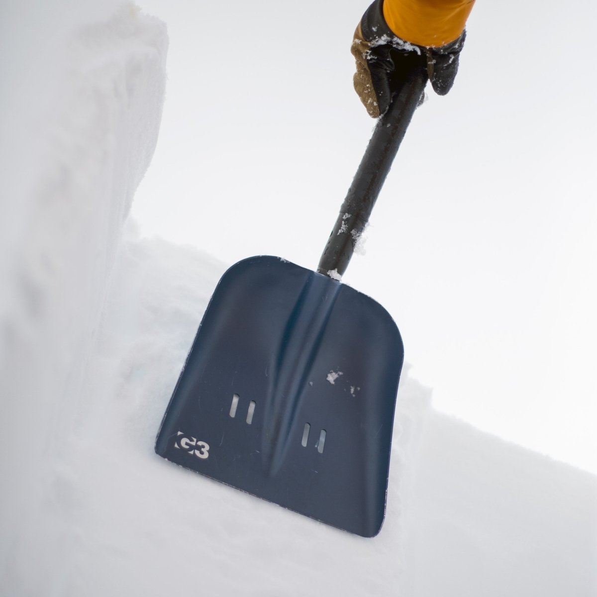 G3 AVI snøspade D-Grip skredspade aluminium