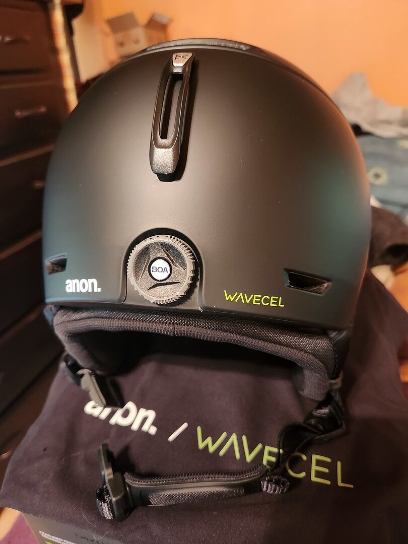 Anon Logan WaveCel snowboardhjelm svart – ventilert