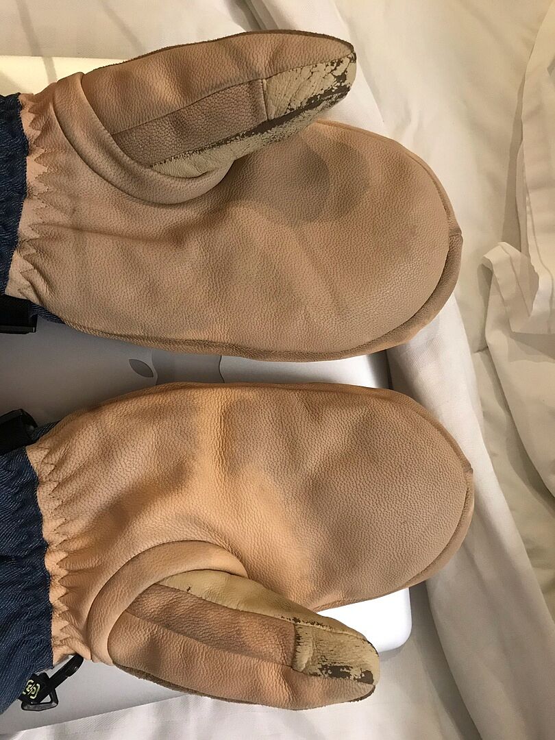Burton Warmest GORE-TEX votter dame dun svart M
