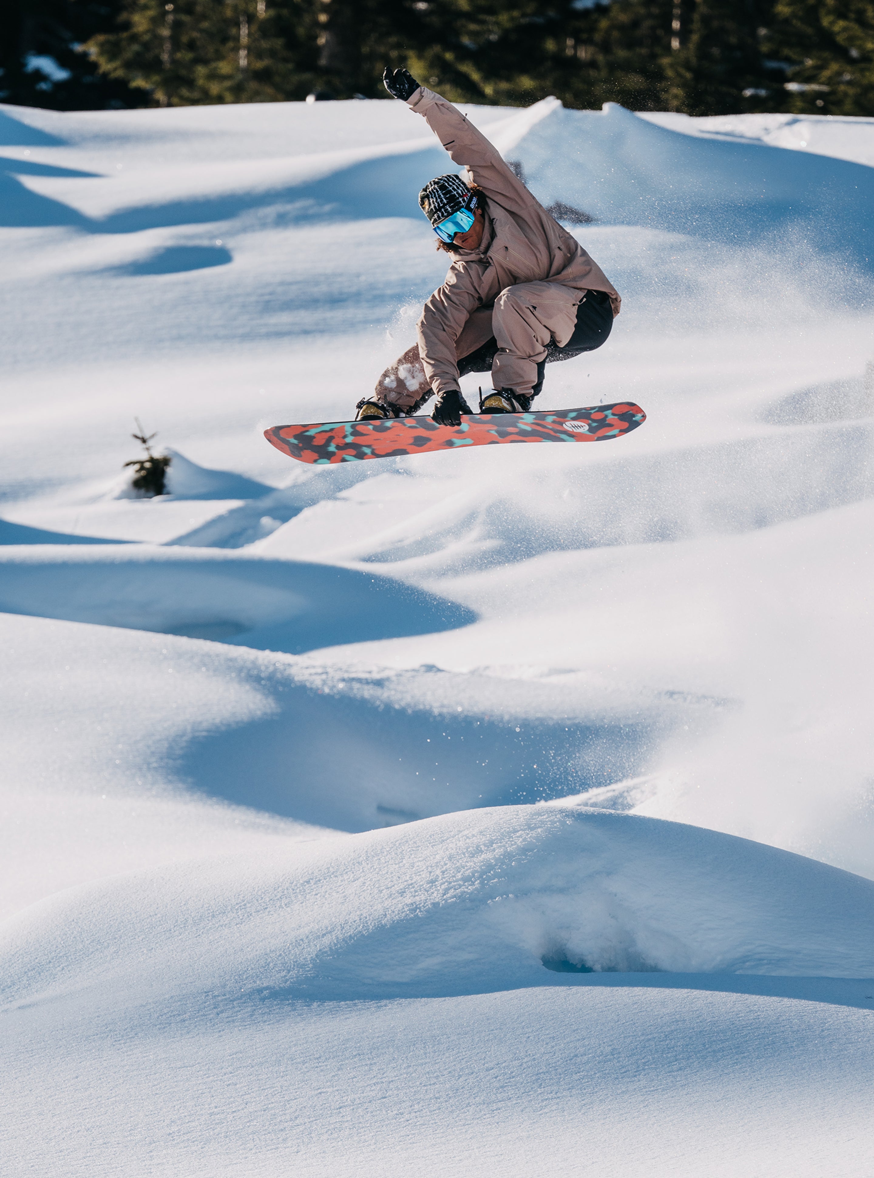 Burton Family Tree High Fidelity Camber snowboard Graphic pudder