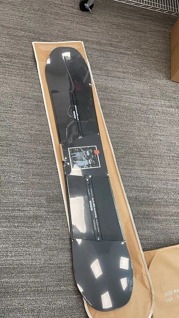Burton Rewind Camber snowboard 155 Zine spretten
