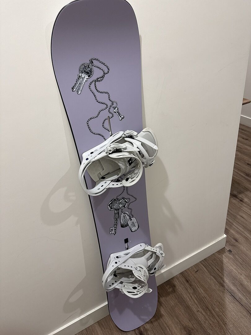 Burton Good Company Camber snowboard 155 Alien myk