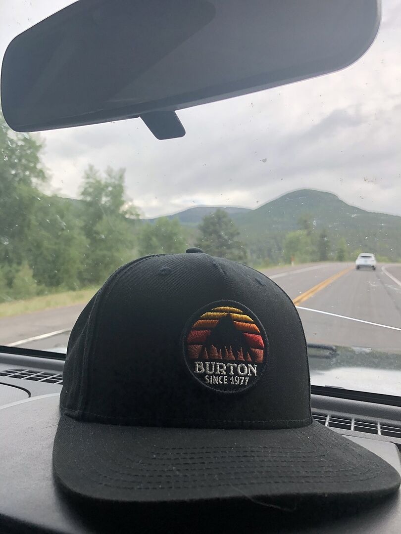 Burton Underhill Hat caps Summit Taupe brodert solnedgang