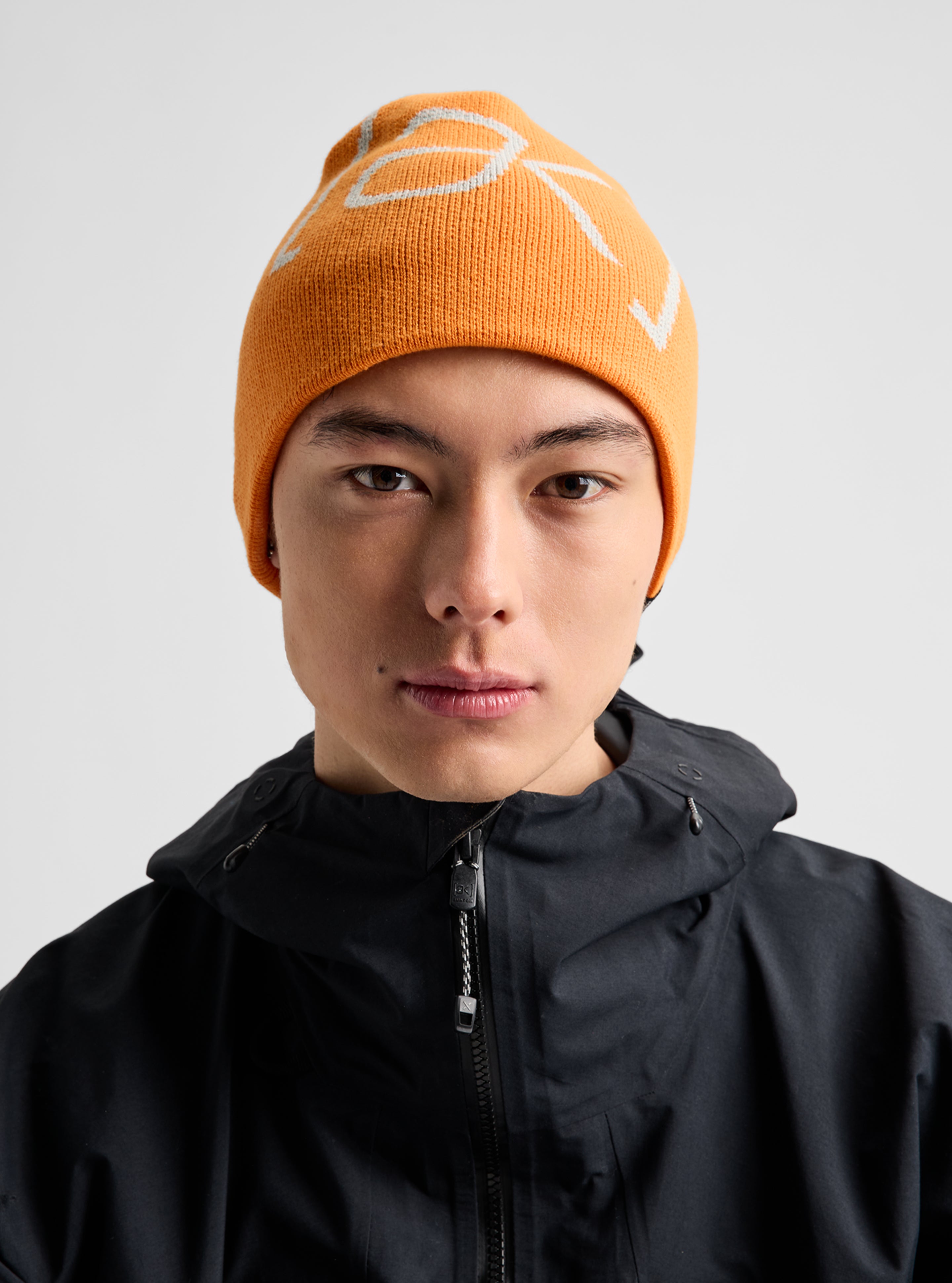 Burton [ak] Logo Beanie lue true black lett resirkulert