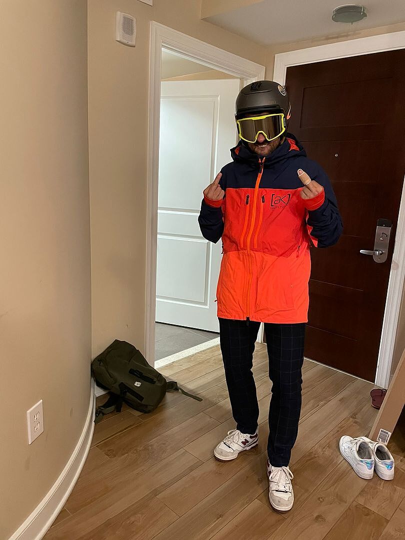 Burton [ak] Swash GORE-TEX 2L jakke gul isolert