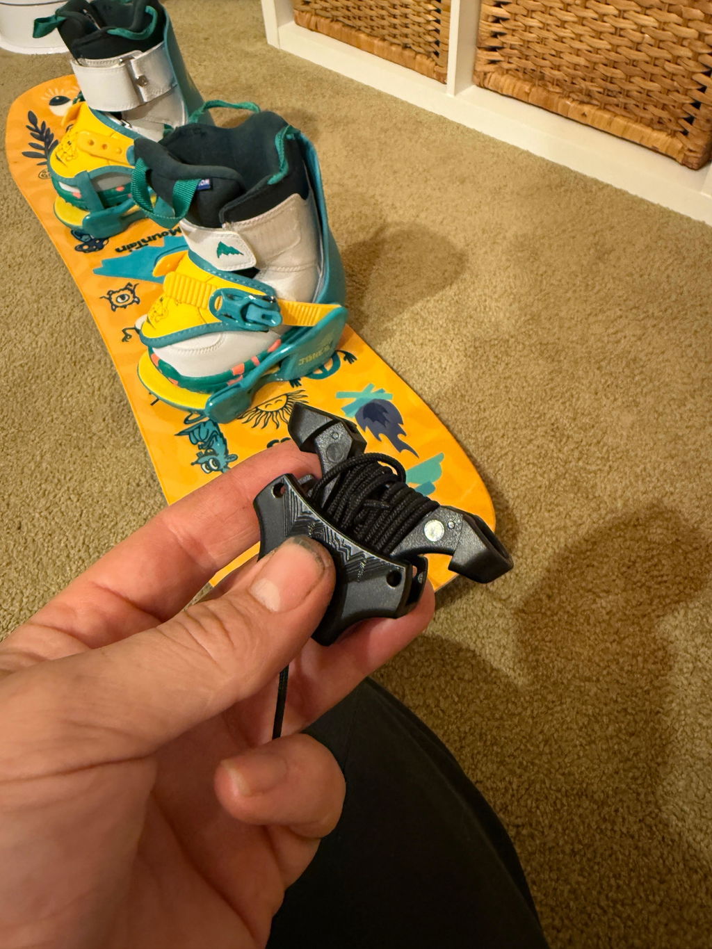 Jones Snowboards Happy Mountain snowboardpakke 90 binding