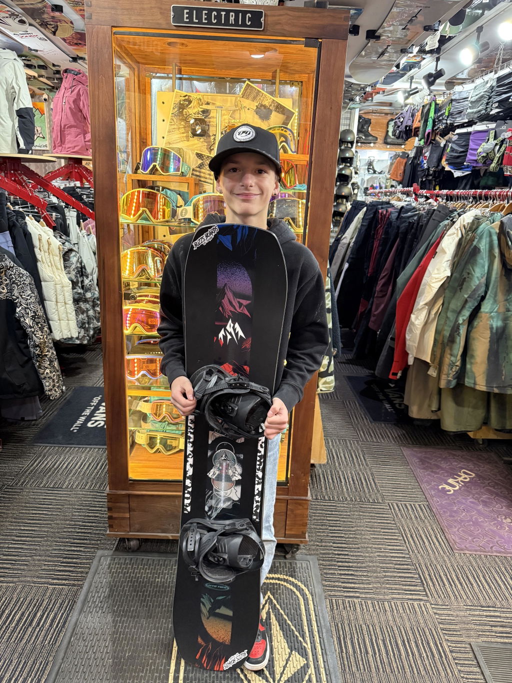 Jones Snowboards Mountain Twin Junior snowboard 130 CamRock
