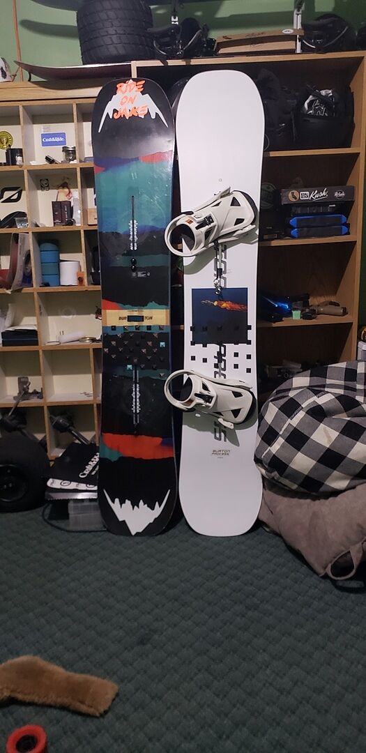 Burton Process Flying V snowboard Good Dog twin