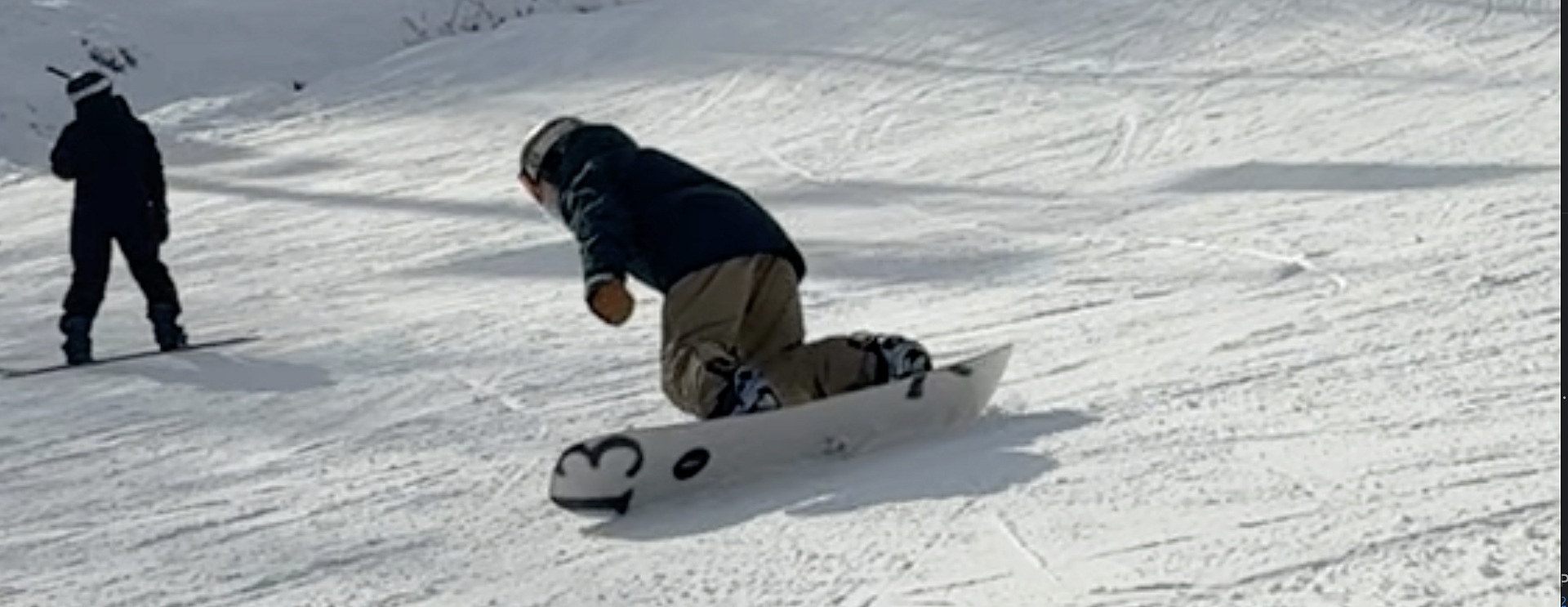 Burton Family Tree Hometown Hero Camber snowboard 156 flyt