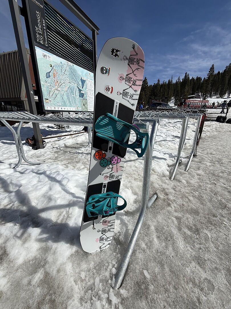 Burton Rewind Camber snowboard 155 Zine spretten