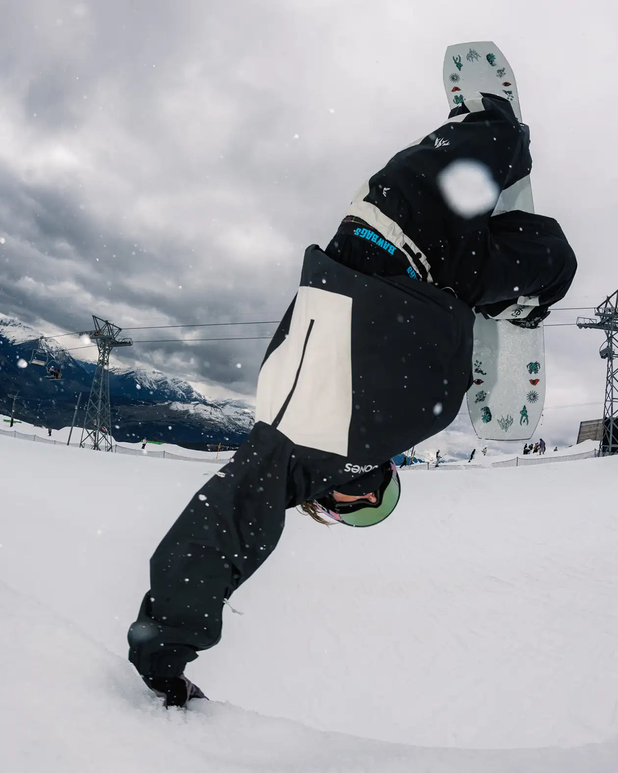 Jones Tweaker 2026 snowboard dame 146 true twin