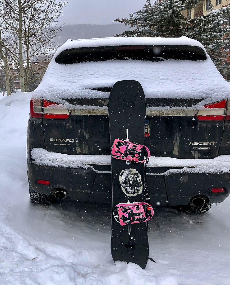 Burton Family Tree Hometown Hero Camber snowboard 156 flyt
